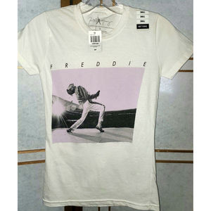 NWT-Freddie Mercury Tee Shirt Sz.Small=30" Chest "Queen Freddie Posing on Stage"